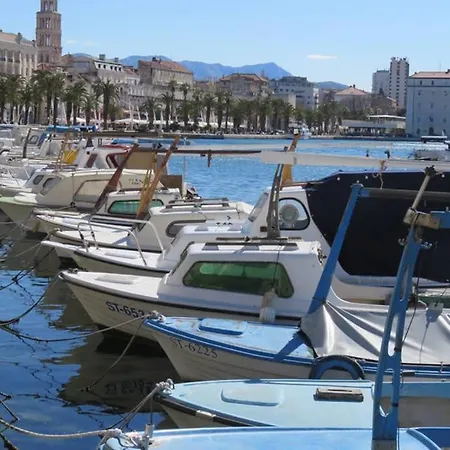 Sweet Peppermint View Апартаменты Сплит